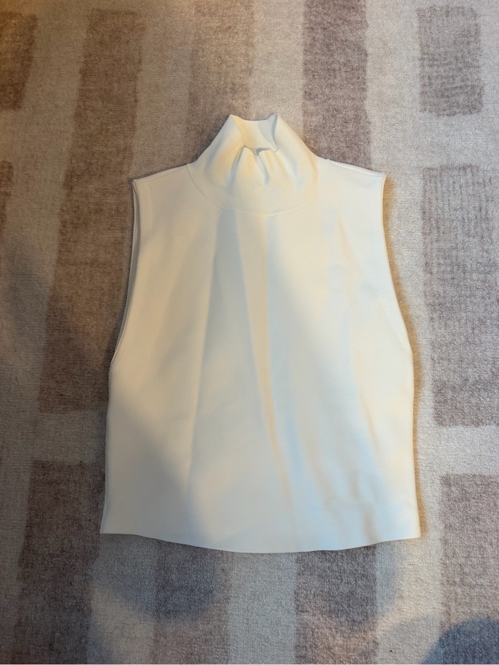 Alice + Olivia Sleeveless Mock Neck Tank in Cream